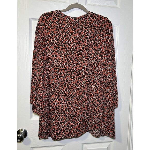 N Touch Women’s Plus Size Long Sleeve Half Button Animal Print Blouse Size 2X - Picture 6 of 7